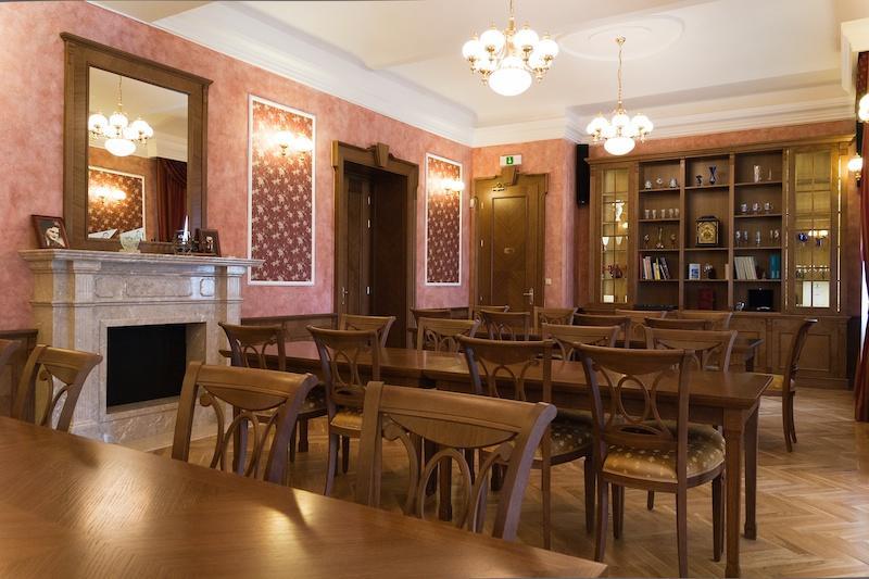 Hotel Zamek Berchtold Strancice Экстерьер фото