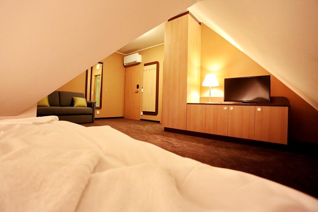 Hotel Zamek Berchtold Strancice Экстерьер фото