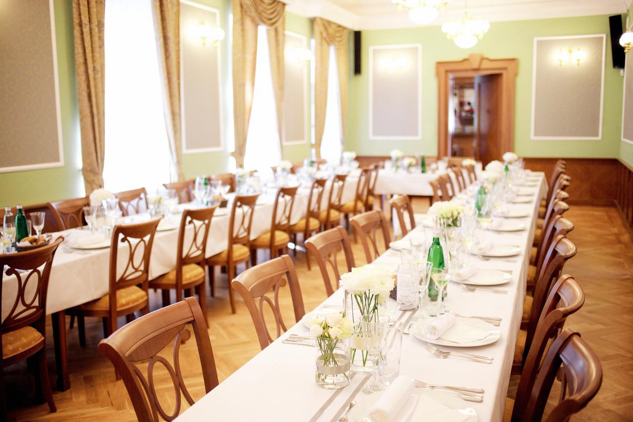 Hotel Zamek Berchtold Strancice Экстерьер фото